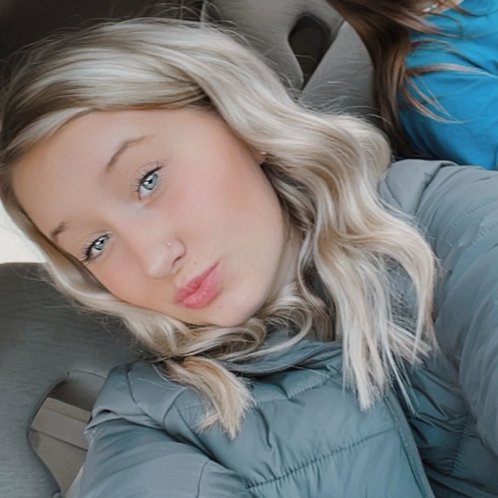 Meet your Posher, Marissa